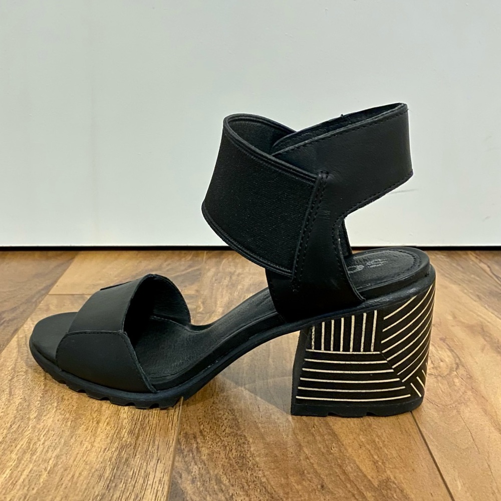 Sorel Nadia Shoe